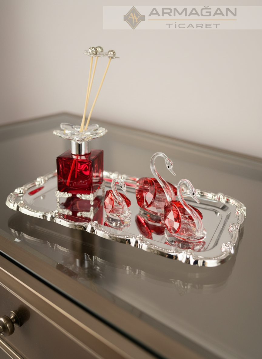 KUĞU, ODA KOKUSU ve BATON TEPSİ