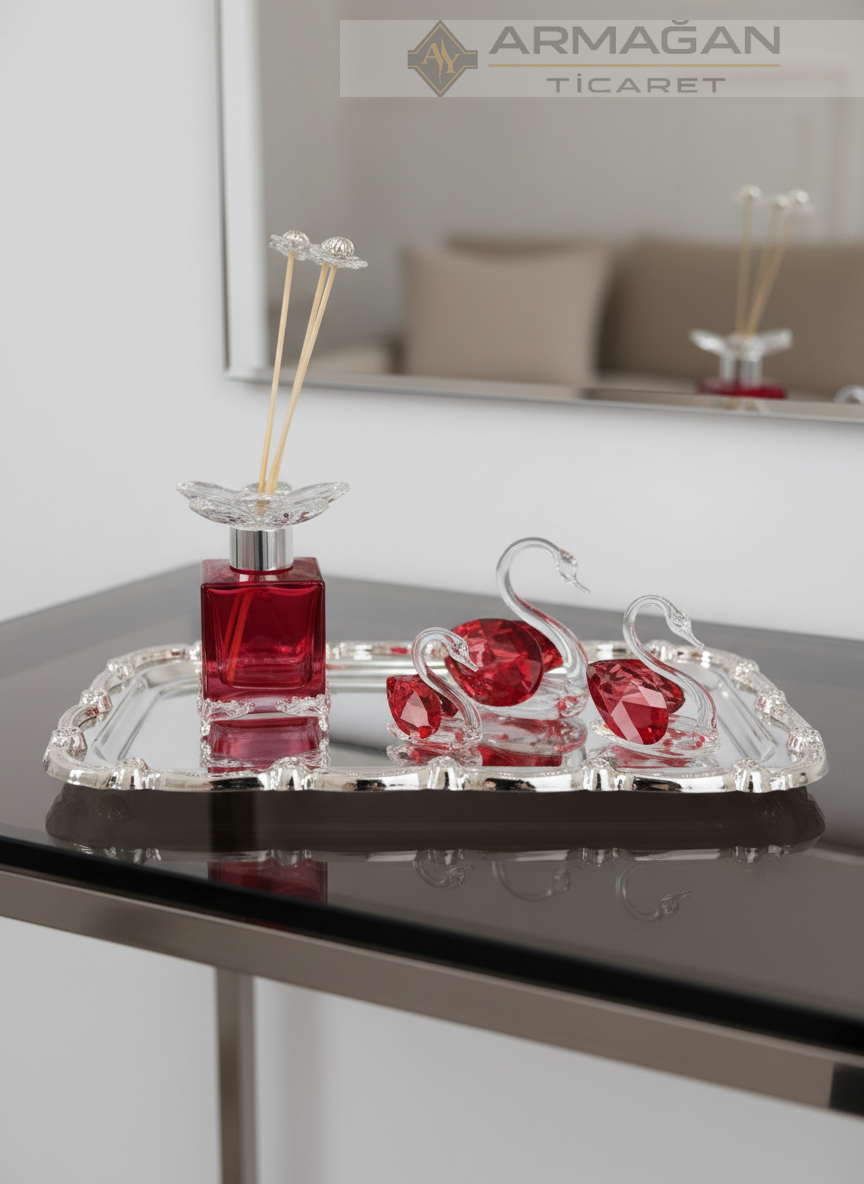 KUĞU, ODA KOKUSU ve BATON TEPSİ Kırmızı-Gümüş